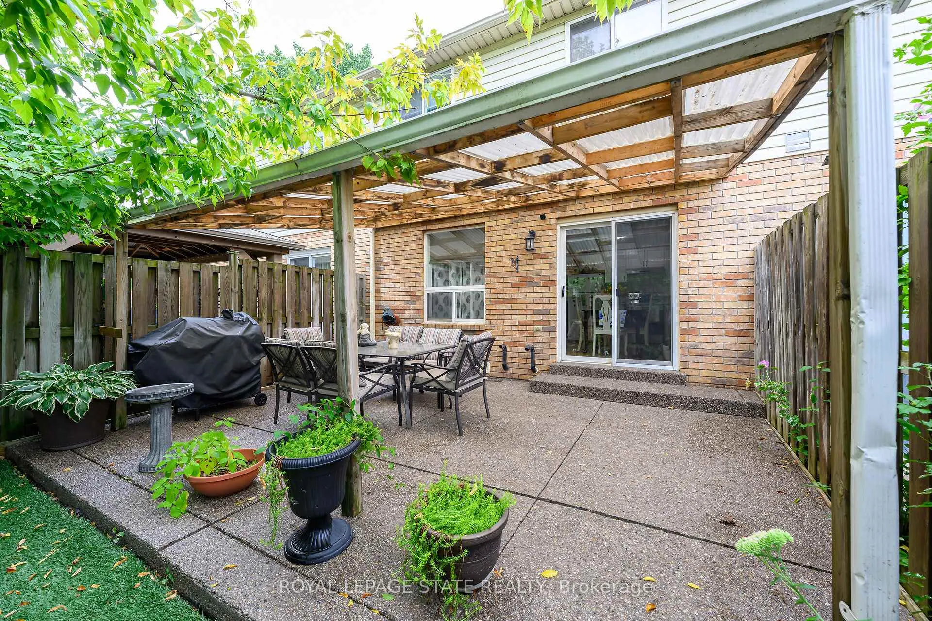 Photo 36 of 5 Vulcan Court, Hamilton, Stoney Creek — HOMEH