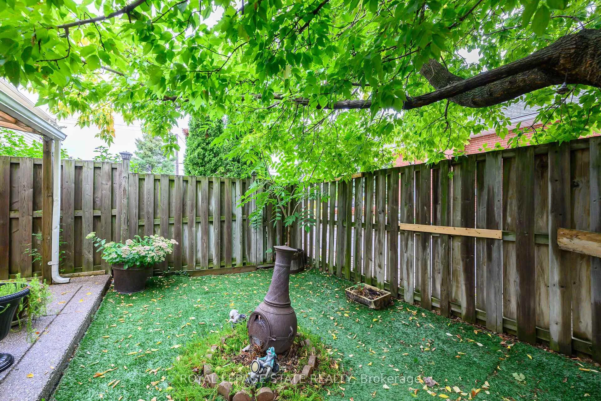 Photo 39 of 5 Vulcan Court, Hamilton, Stoney Creek — HOMEH