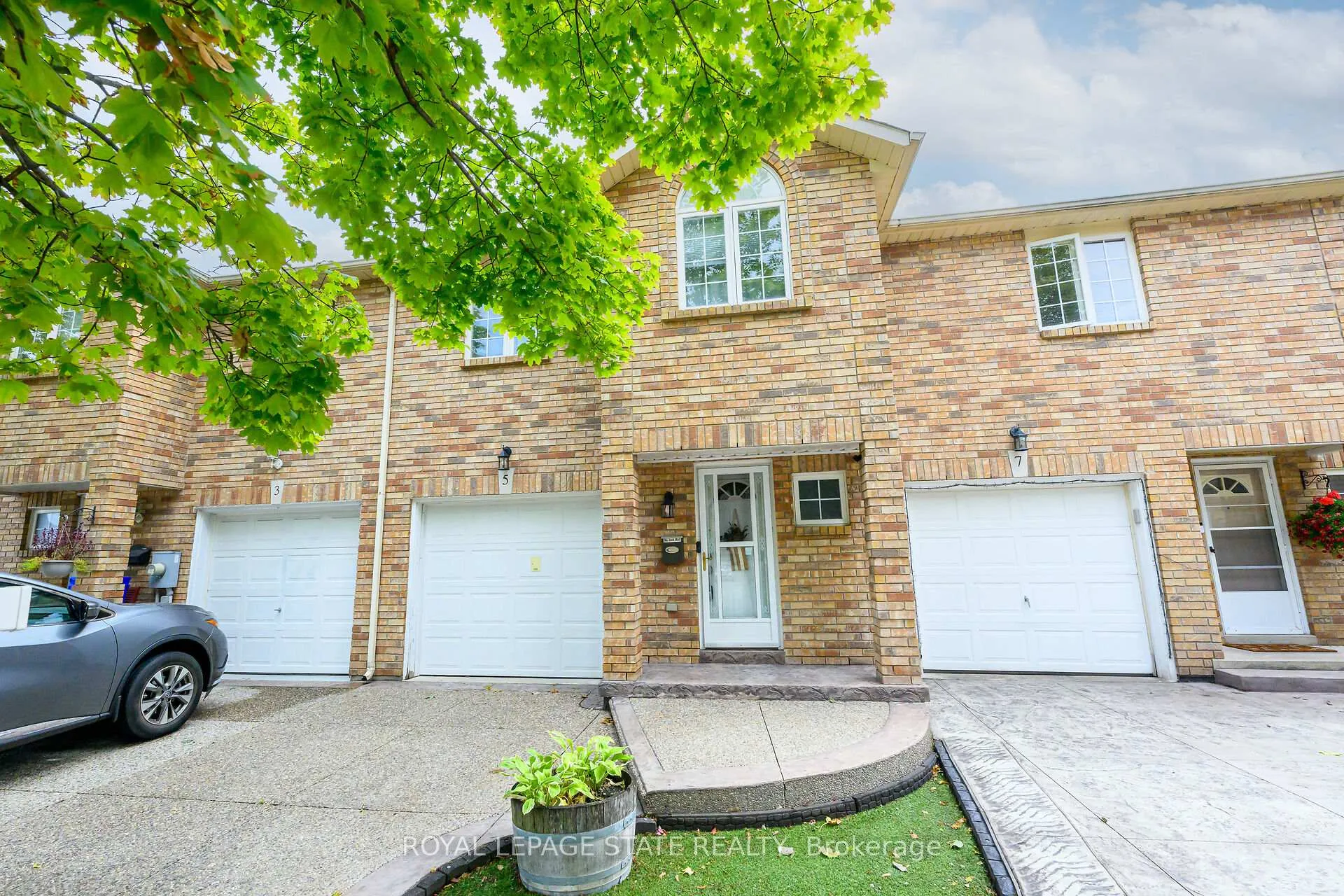 Photo 40 of 5 Vulcan Court, Hamilton, Stoney Creek — HOMEH
