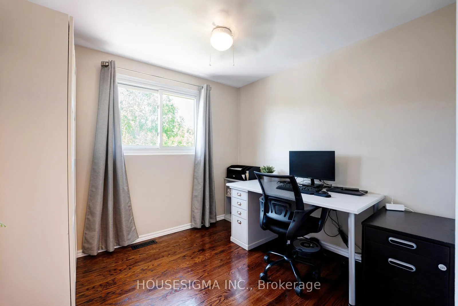 Photo 23 of 198 Archdekin Drive, Brampton, Madoc — HOMEH