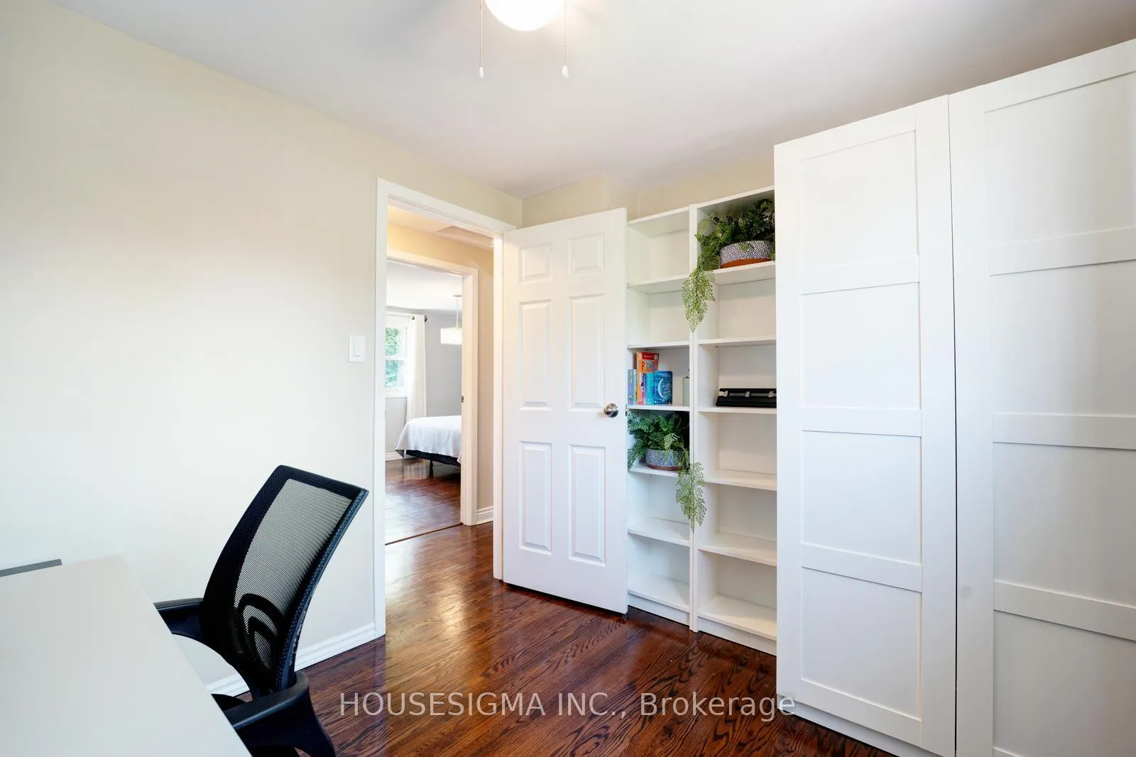 Photo 24 of 198 Archdekin Drive, Brampton, Madoc — HOMEH