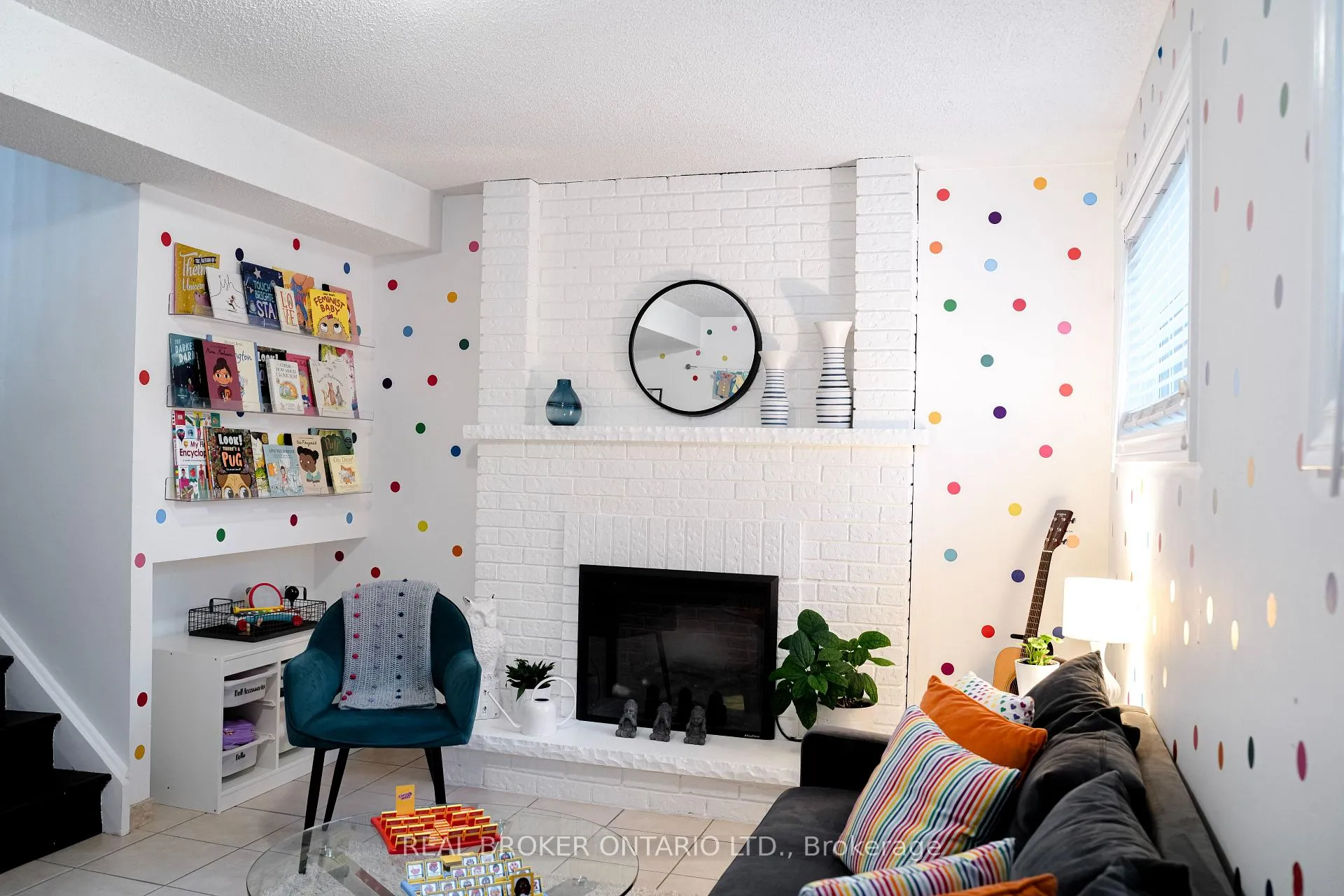 Photo 25 of 393 Hansen Road N, Brampton, Madoc — HOMEH