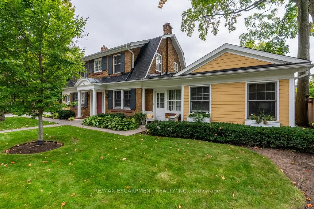 Photo 3 of Unit C, 2080 Caroline Street, Burlington, Brant — HOMEH