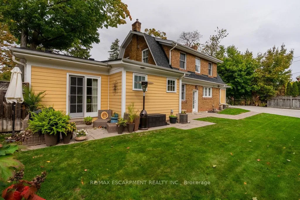 Photo 5 of Unit C, 2080 Caroline Street, Burlington, Brant — HOMEH