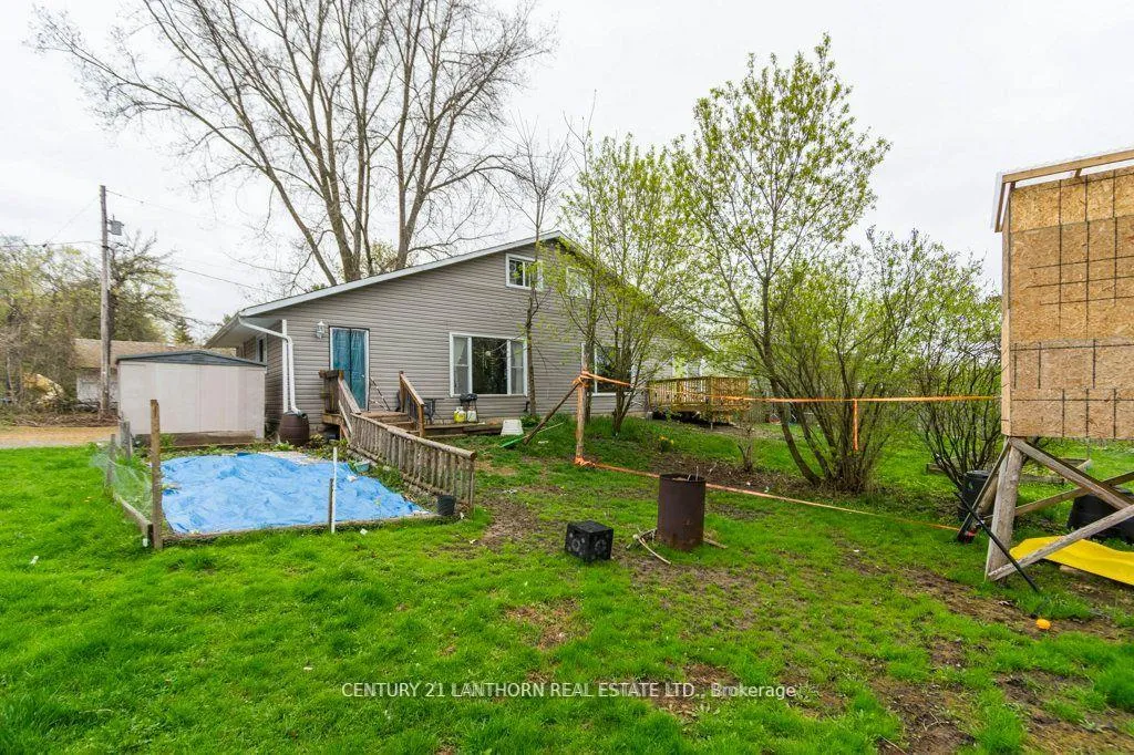 Photo 9 of Unit A-E, 95 Scott Avenue, Quinte West, Frankford Ward — HOMEH
