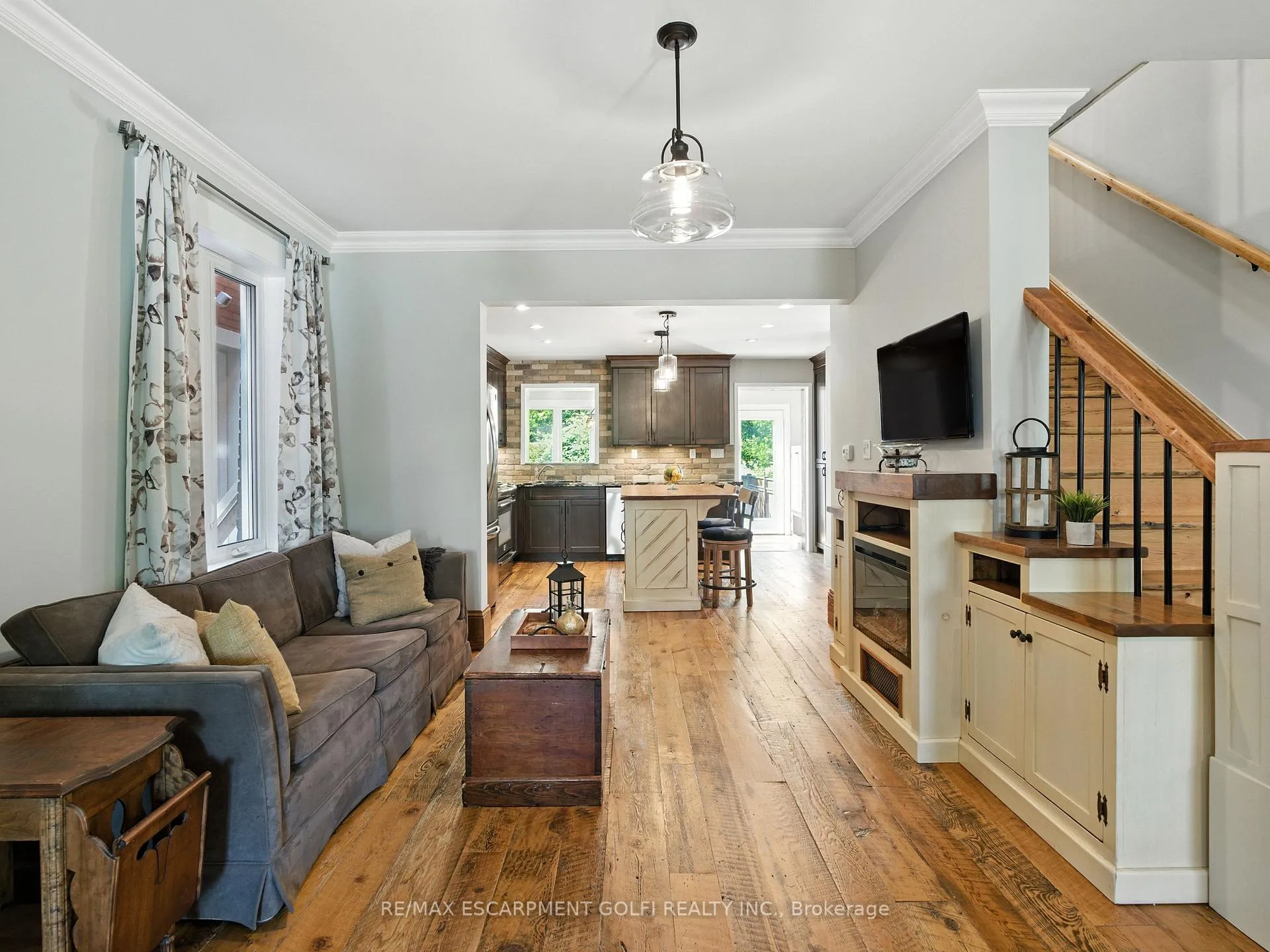 Photo 6 of 284 Cumberland Avenue, Hamilton, St. Clair — HOMEH