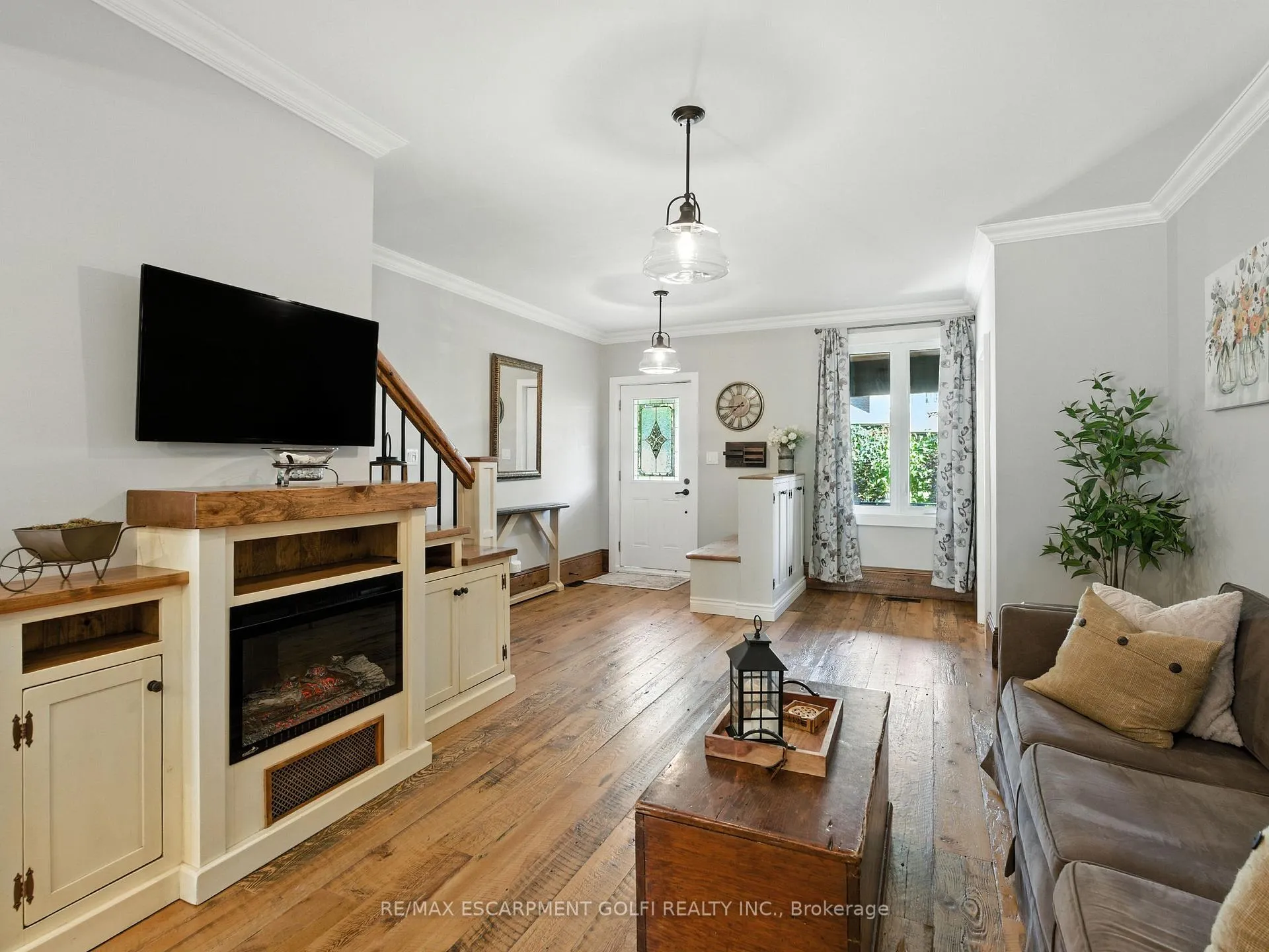 Photo 7 of 284 Cumberland Avenue, Hamilton, St. Clair — HOMEH