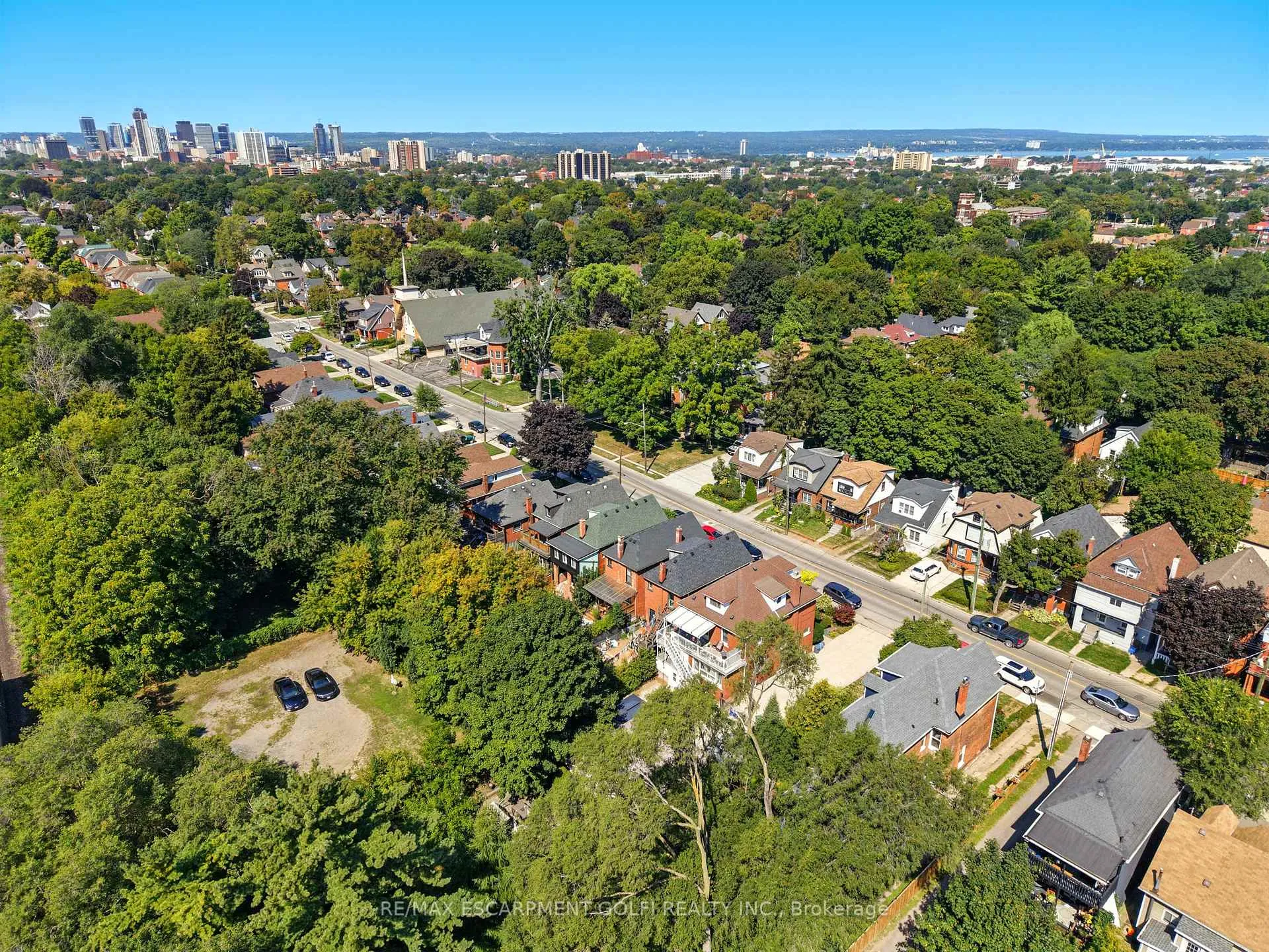 Photo 44 of 284 Cumberland Avenue, Hamilton, St. Clair — HOMEH