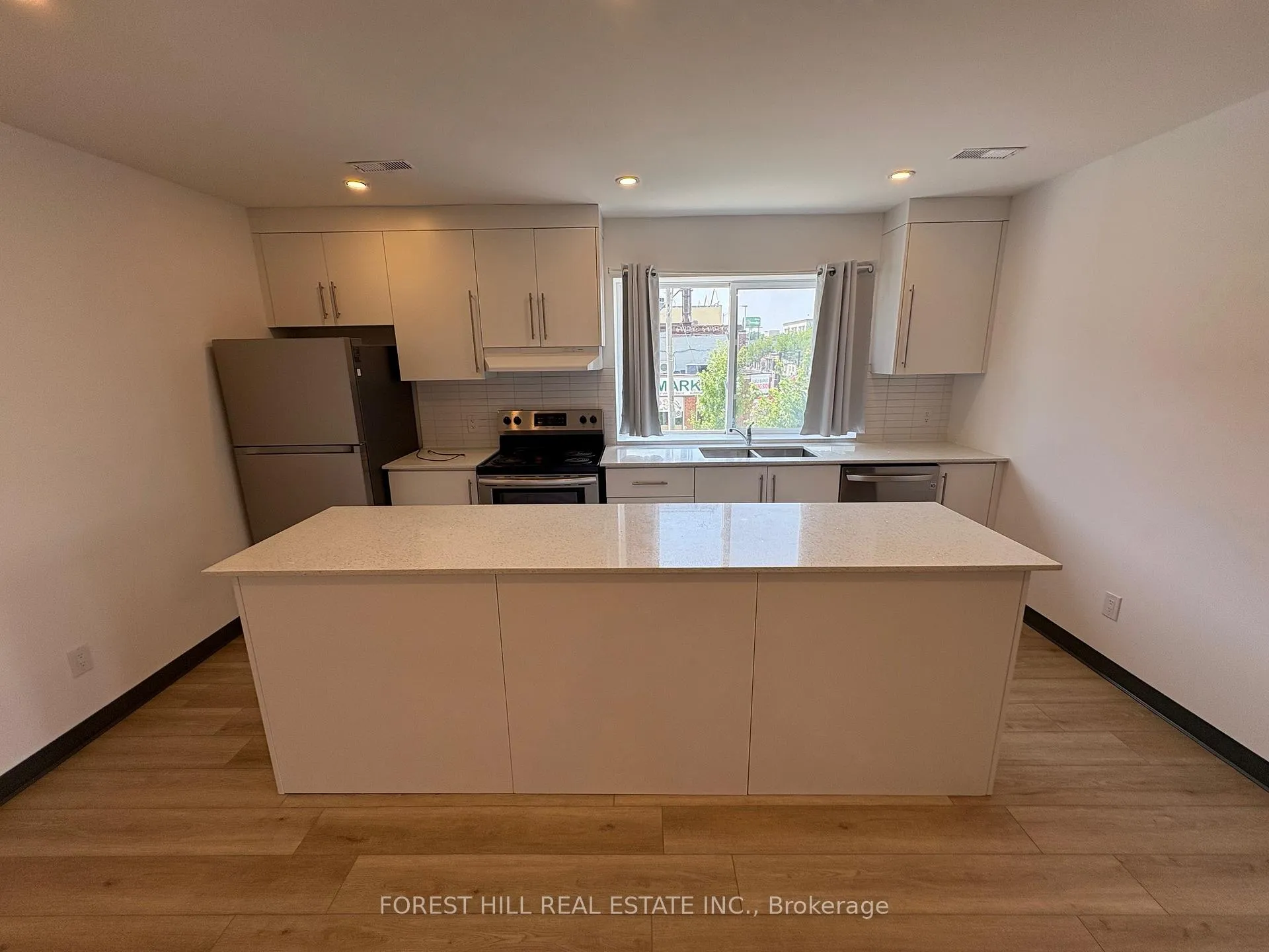 Photo 4 of Unit 2, 2879 Danforth Avenue, Toronto, East End-Danforth — HOMEH