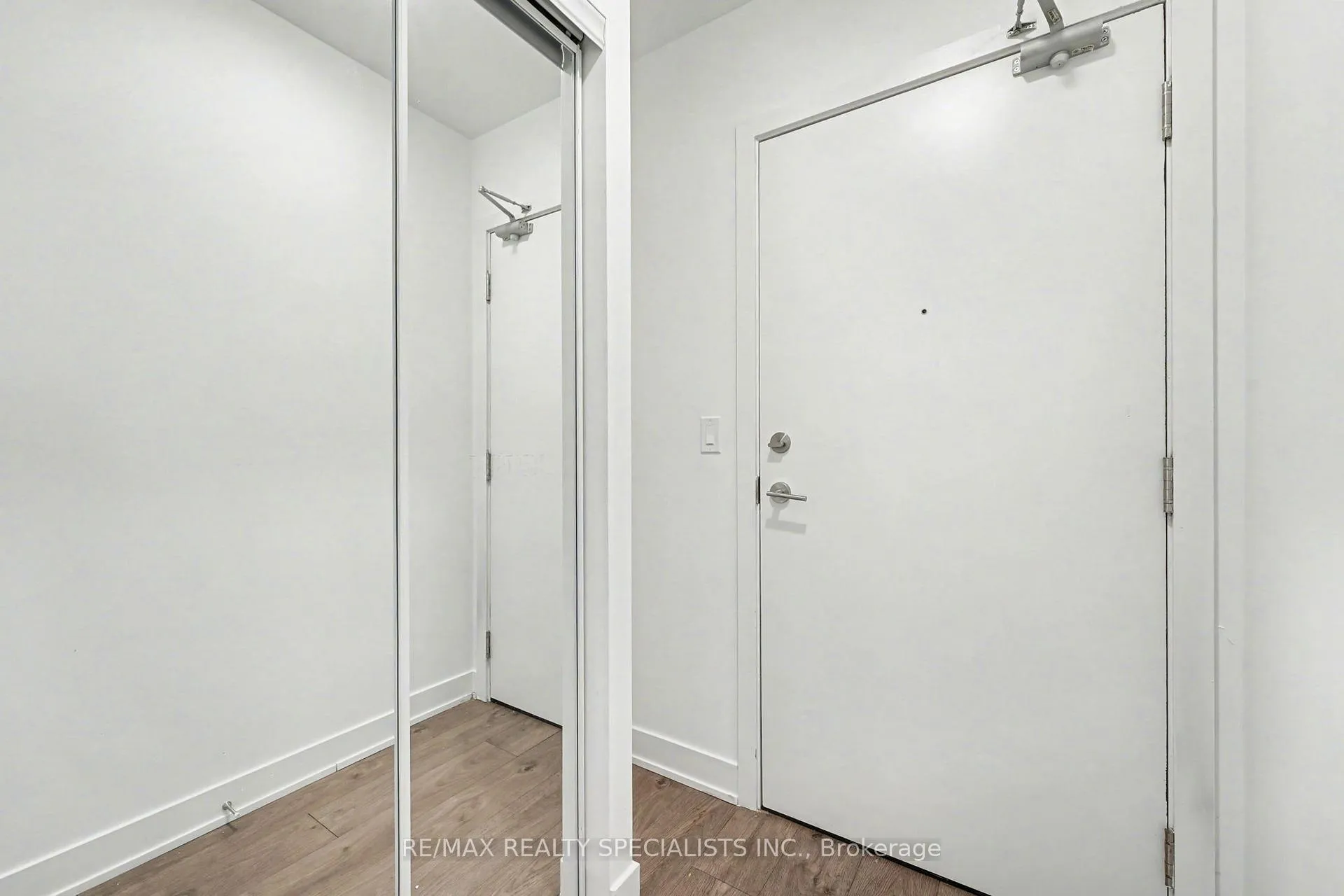 Photo 7 of Unit 807, 180 Veterans Drive, Brampton, Northwest Brampton — HOMEH