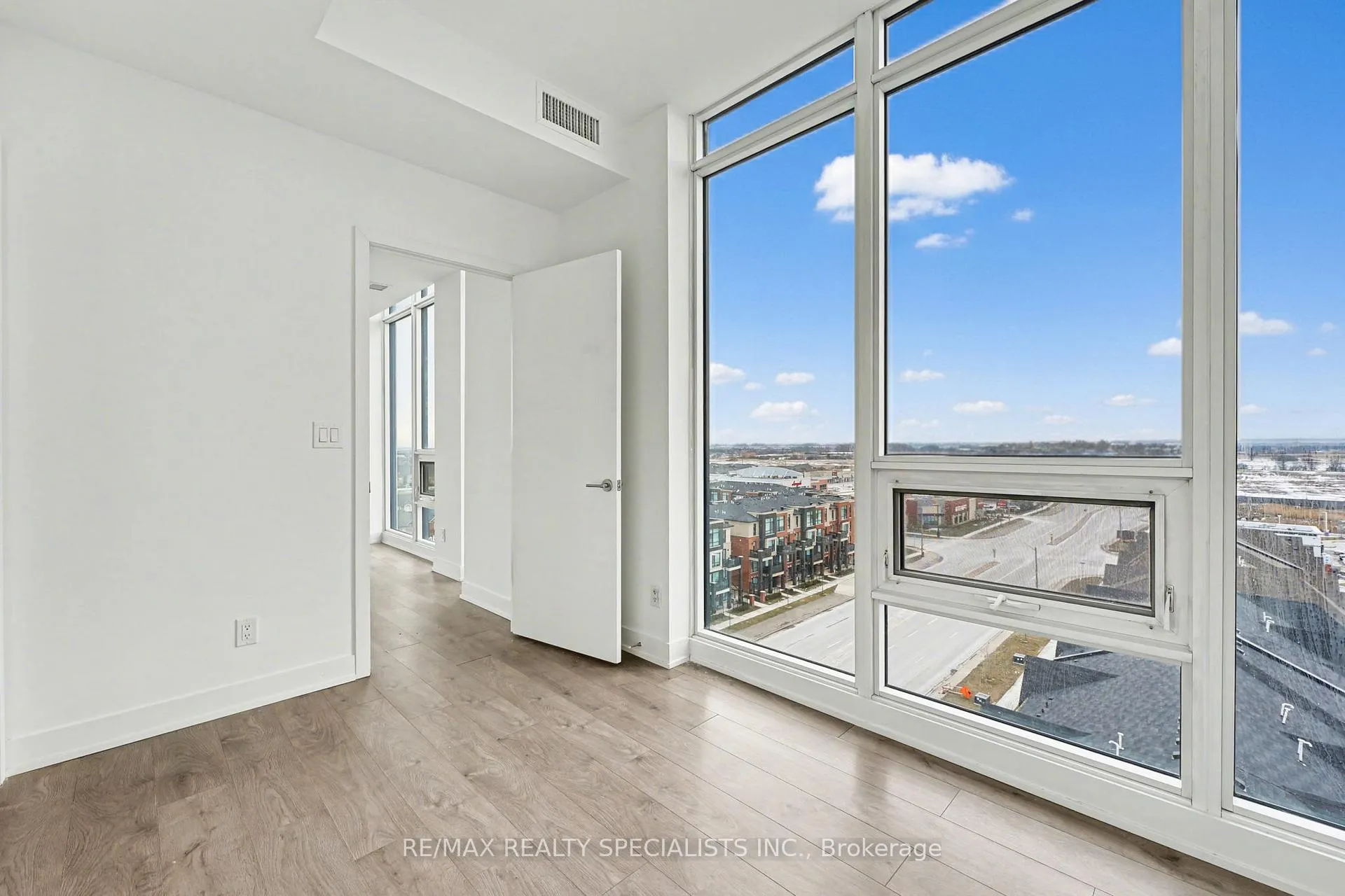 Photo 11 of Unit 807, 180 Veterans Drive, Brampton, Northwest Brampton — HOMEH
