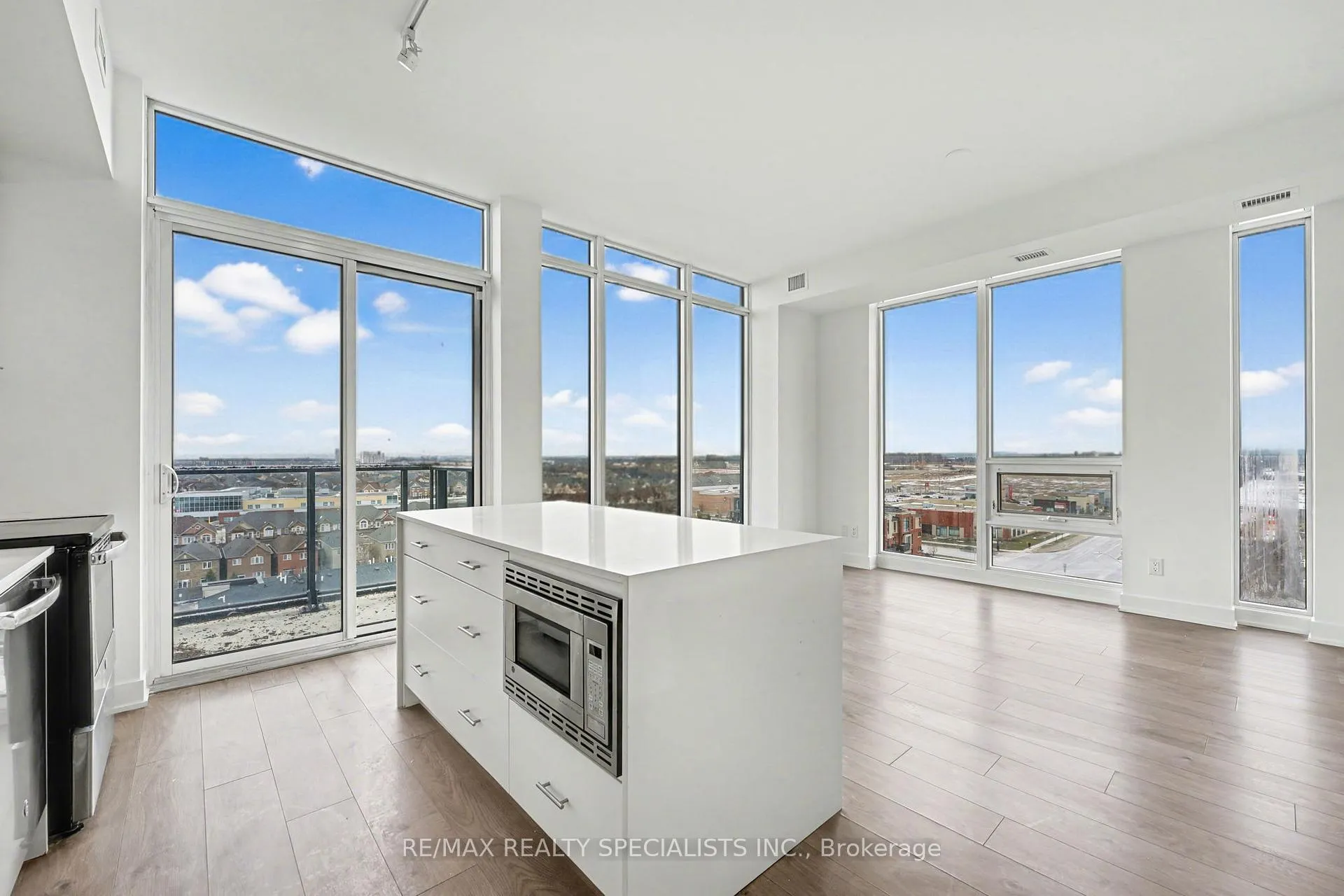 Photo 14 of Unit 807, 180 Veterans Drive, Brampton, Northwest Brampton — HOMEH