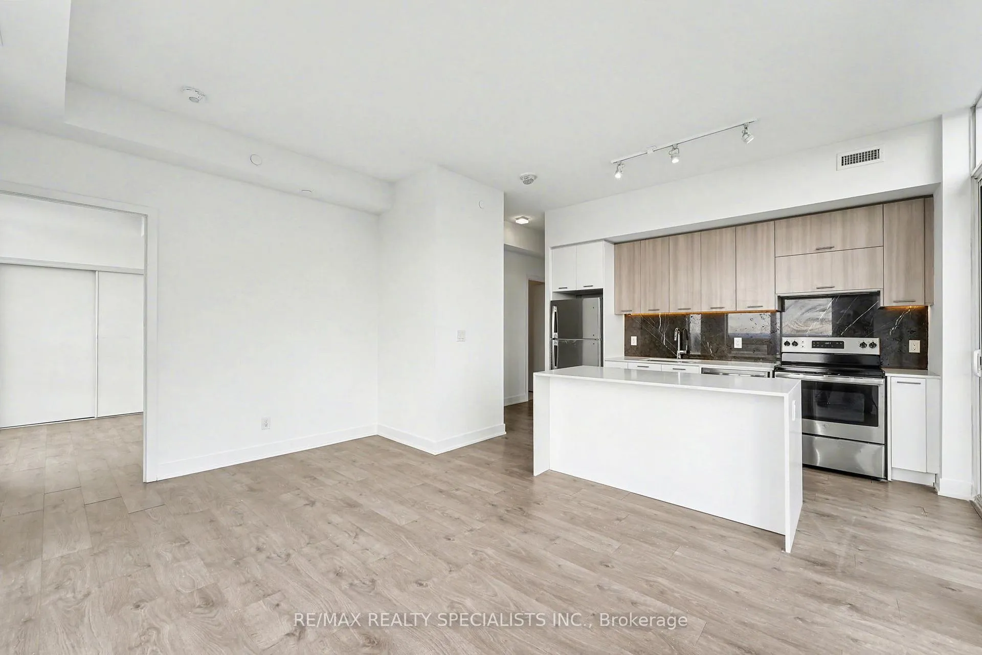 Photo 18 of Unit 807, 180 Veterans Drive, Brampton, Northwest Brampton — HOMEH