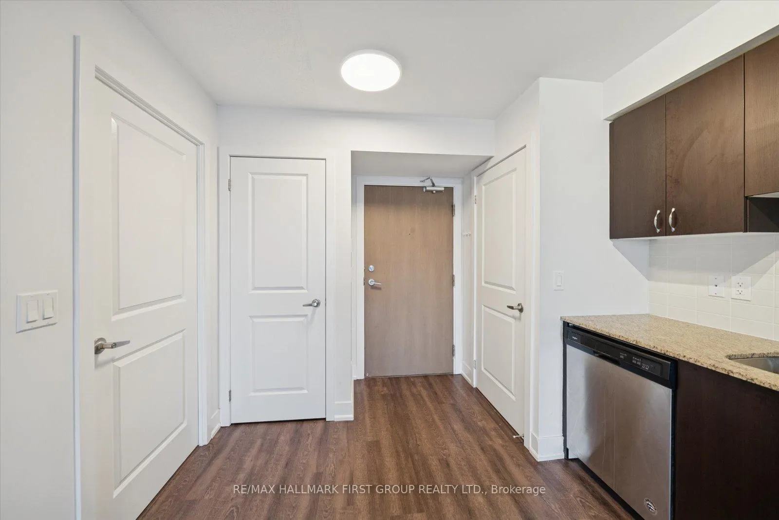 Photo 4 of Unit 1203, 1255 Bayly Street, Pickering, Bay Ridges — HOMEH