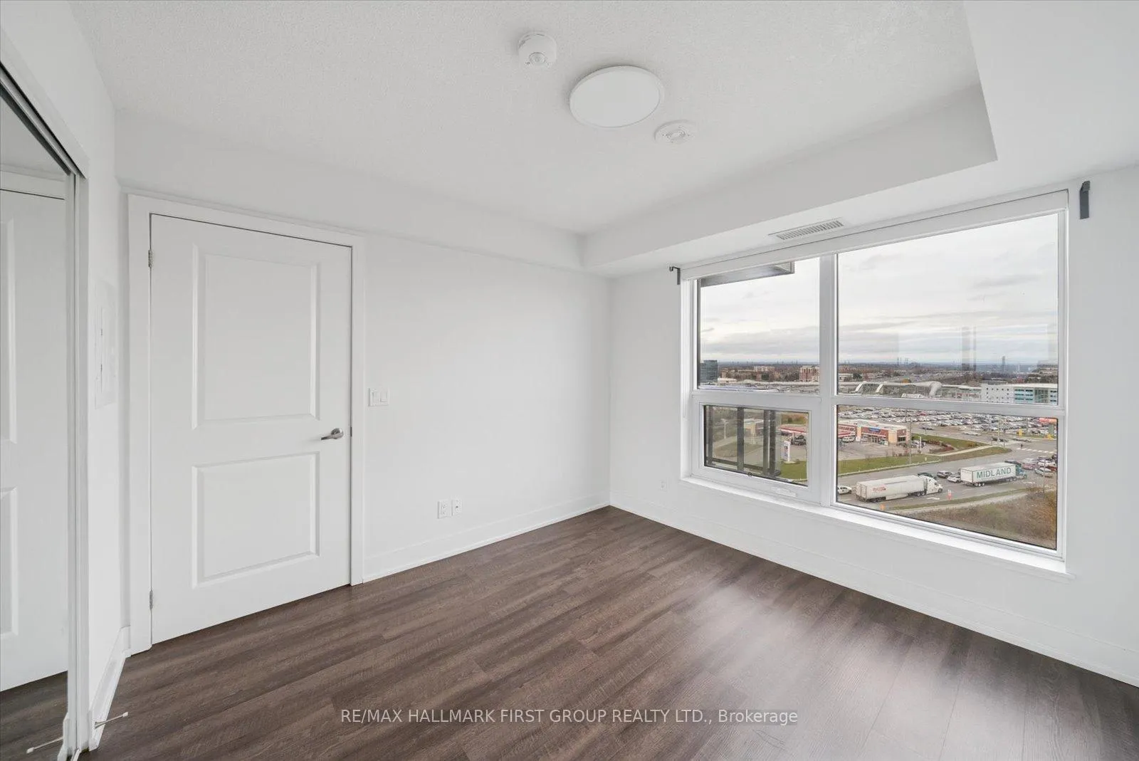 Photo 14 of Unit 1203, 1255 Bayly Street, Pickering, Bay Ridges — HOMEH