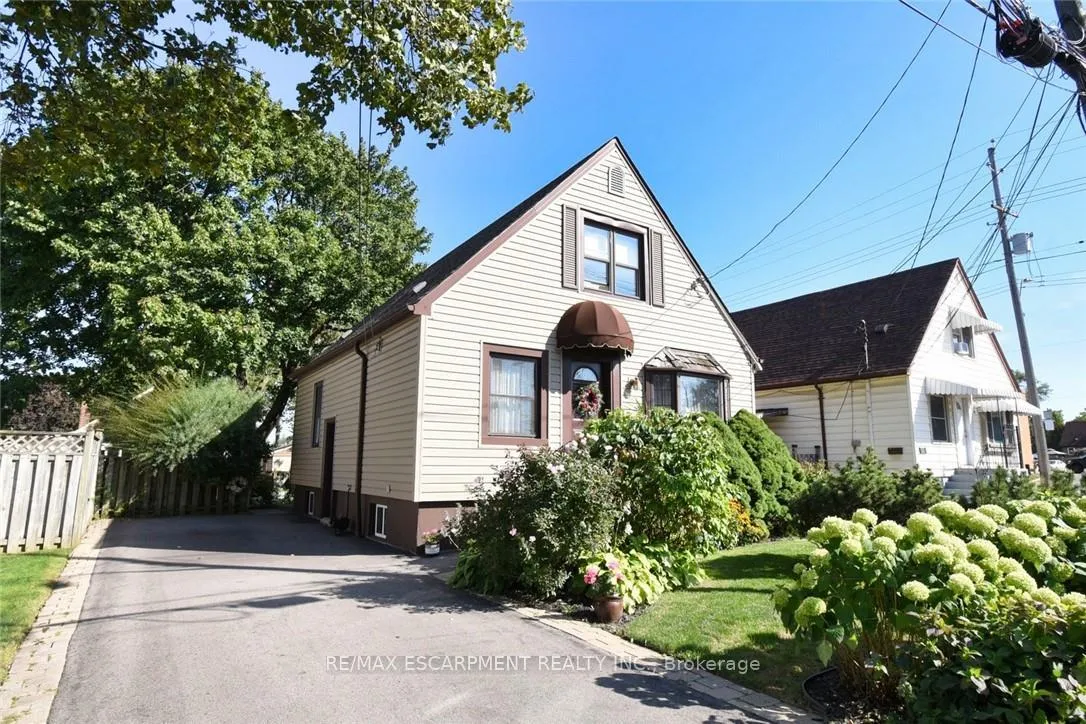 Photo 3 of 251 East 31st Street, Hamilton, Eastmount — HOMEH