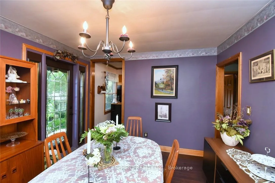 Photo 10 of 251 East 31st Street, Hamilton, Eastmount — HOMEH