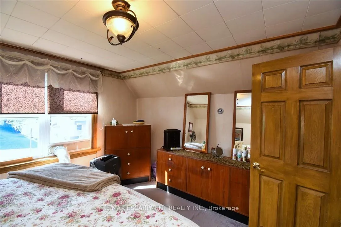 Photo 19 of 251 East 31st Street, Hamilton, Eastmount — HOMEH