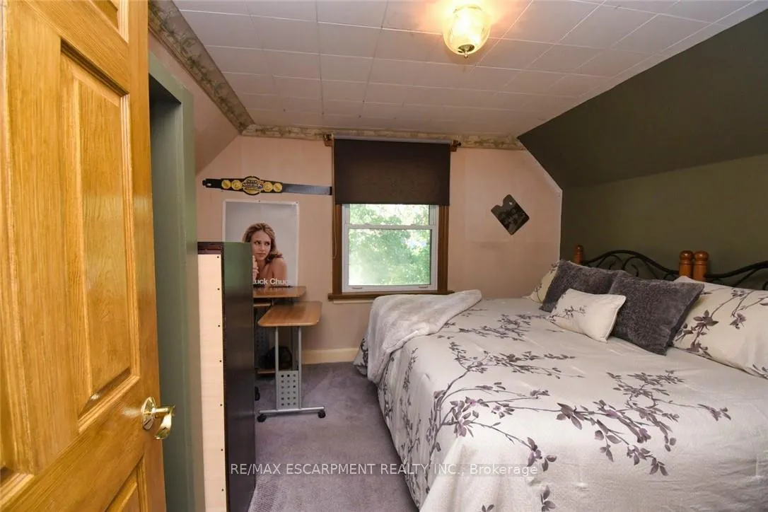 Photo 23 of 251 East 31st Street, Hamilton, Eastmount — HOMEH