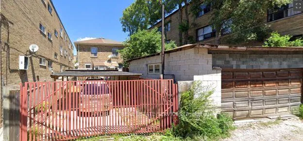 Photo 4 of 646 Vaughan Rd, Toronto, Oakwood Village — HOMEH