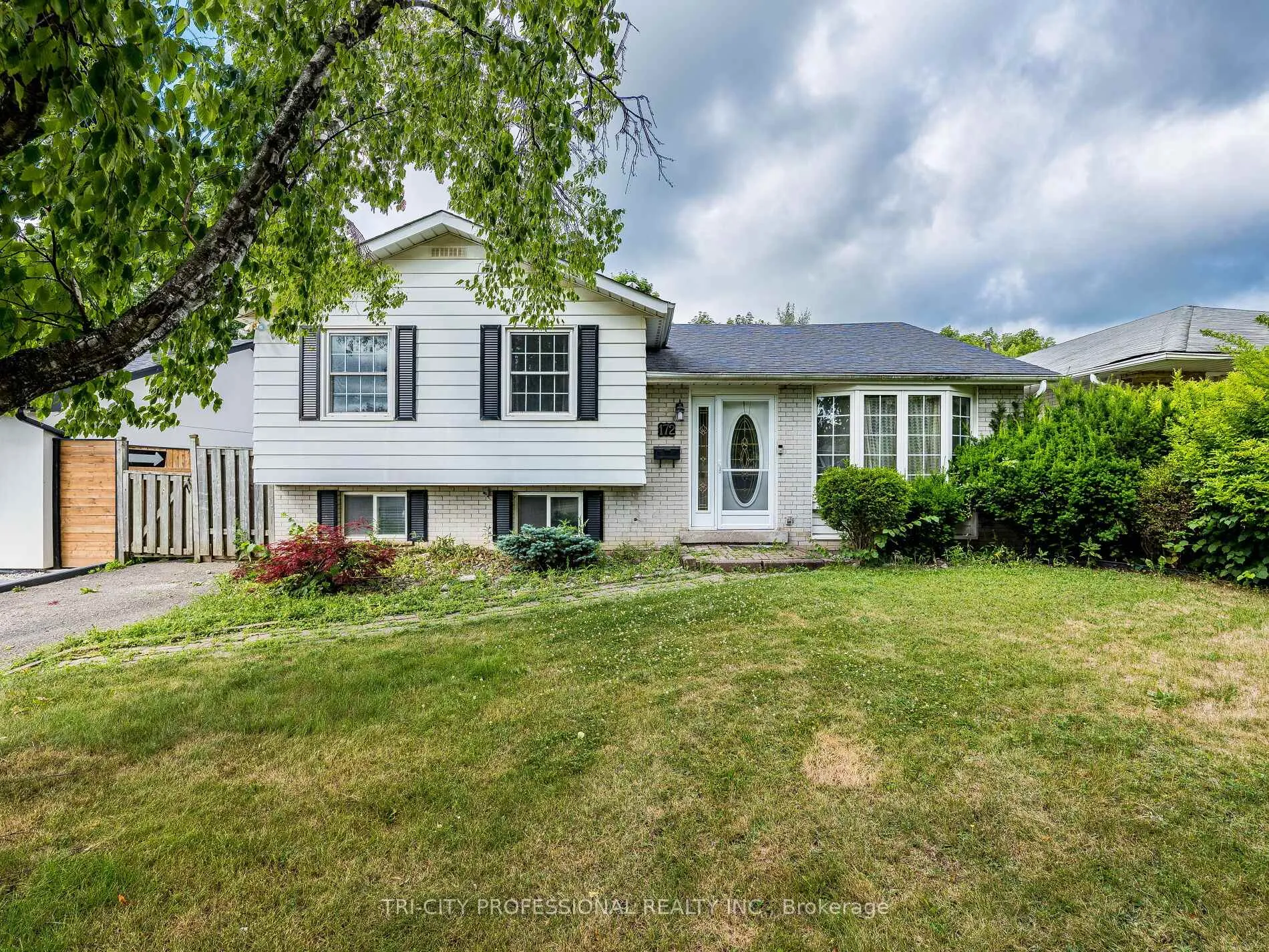 Photo 1 of 172 Mountainview Road S, Halton Hills, Georgetown — HOMEH