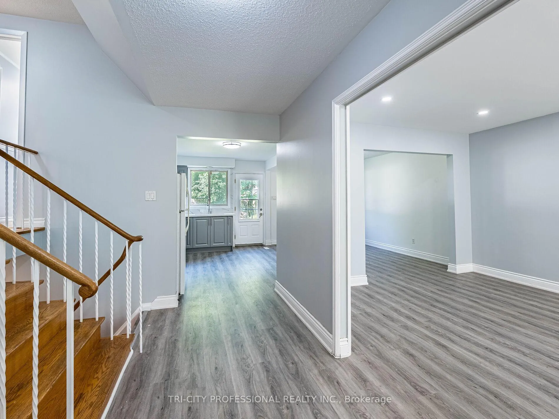 Photo 12 of 172 Mountainview Road S, Halton Hills, Georgetown — HOMEH