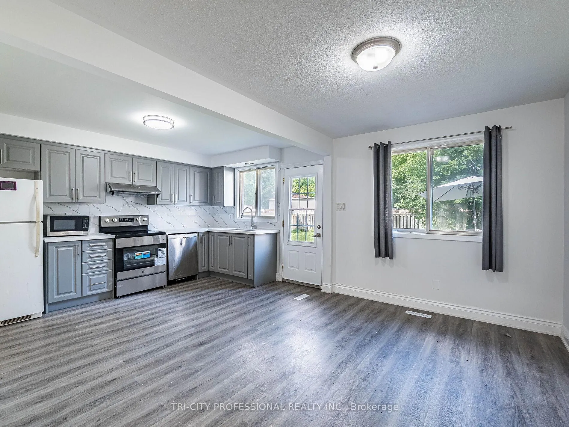 Photo 14 of 172 Mountainview Road S, Halton Hills, Georgetown — HOMEH