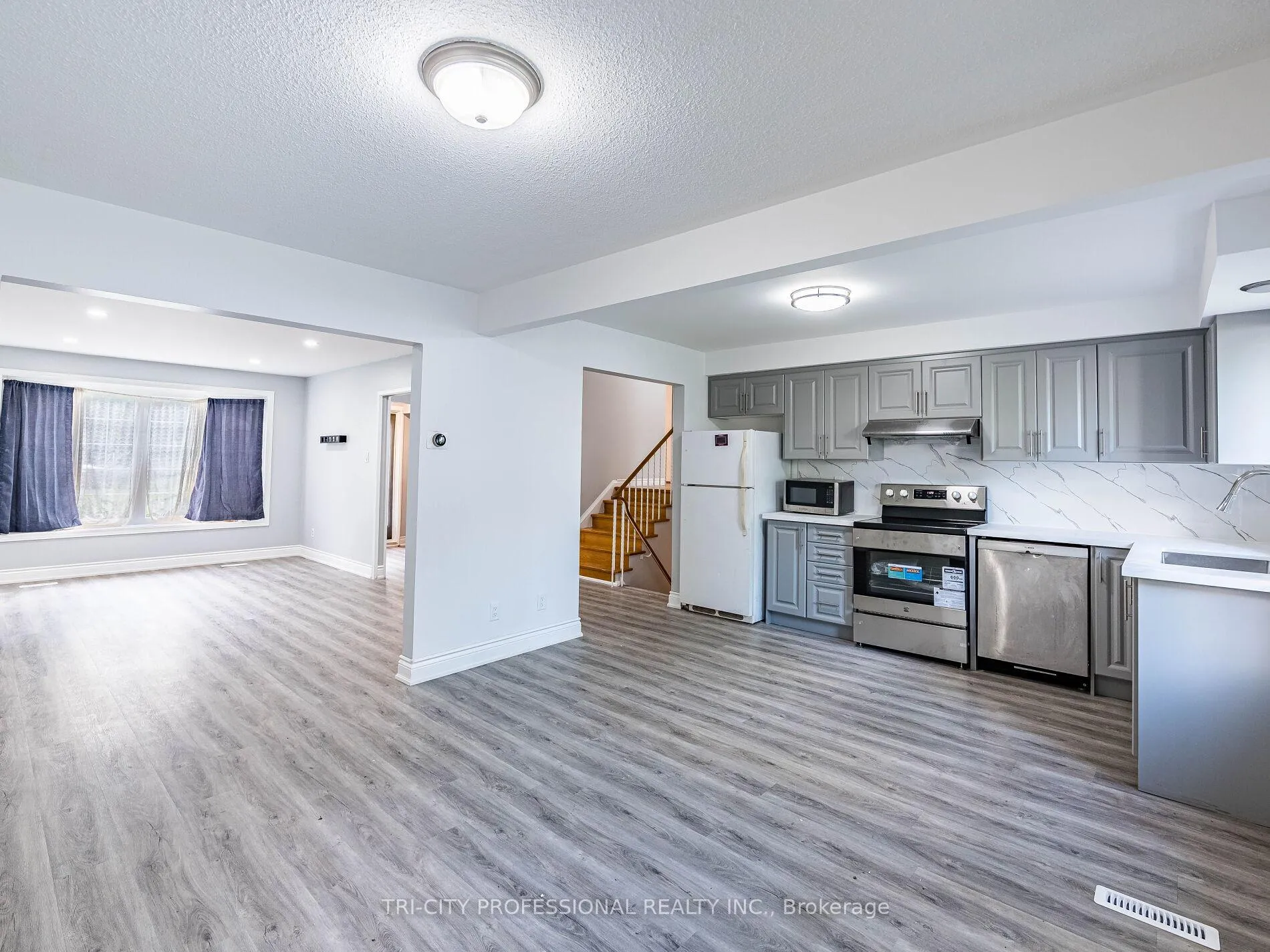 Photo 17 of 172 Mountainview Road S, Halton Hills, Georgetown — HOMEH