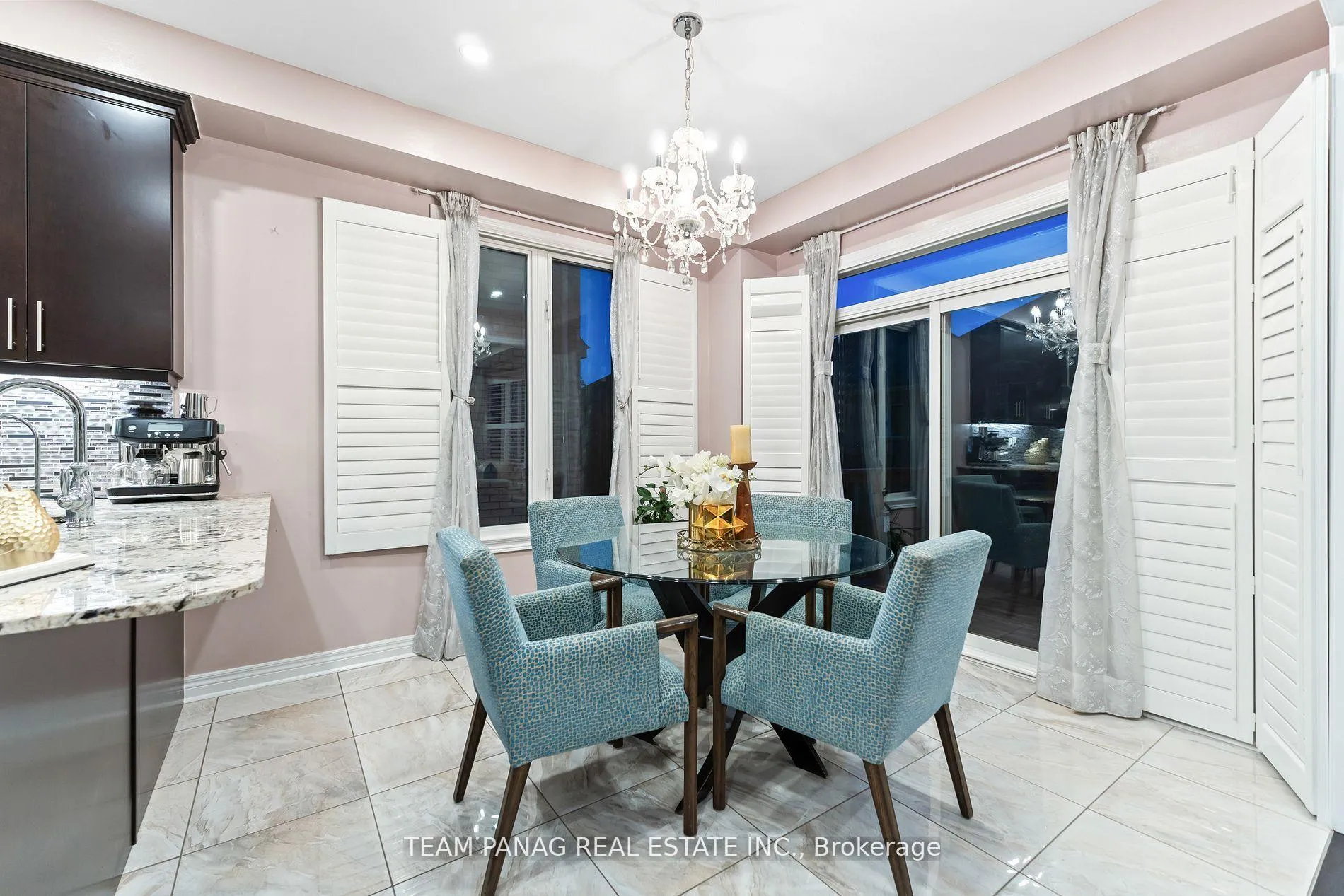 Photo 13 of 22 Cedarsprings Way, Brampton, Sandringham-Wellington — HOMEH