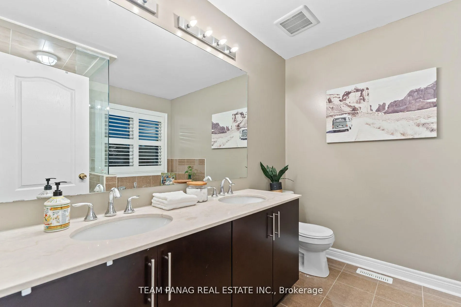 Photo 21 of 22 Cedarsprings Way, Brampton, Sandringham-Wellington — HOMEH