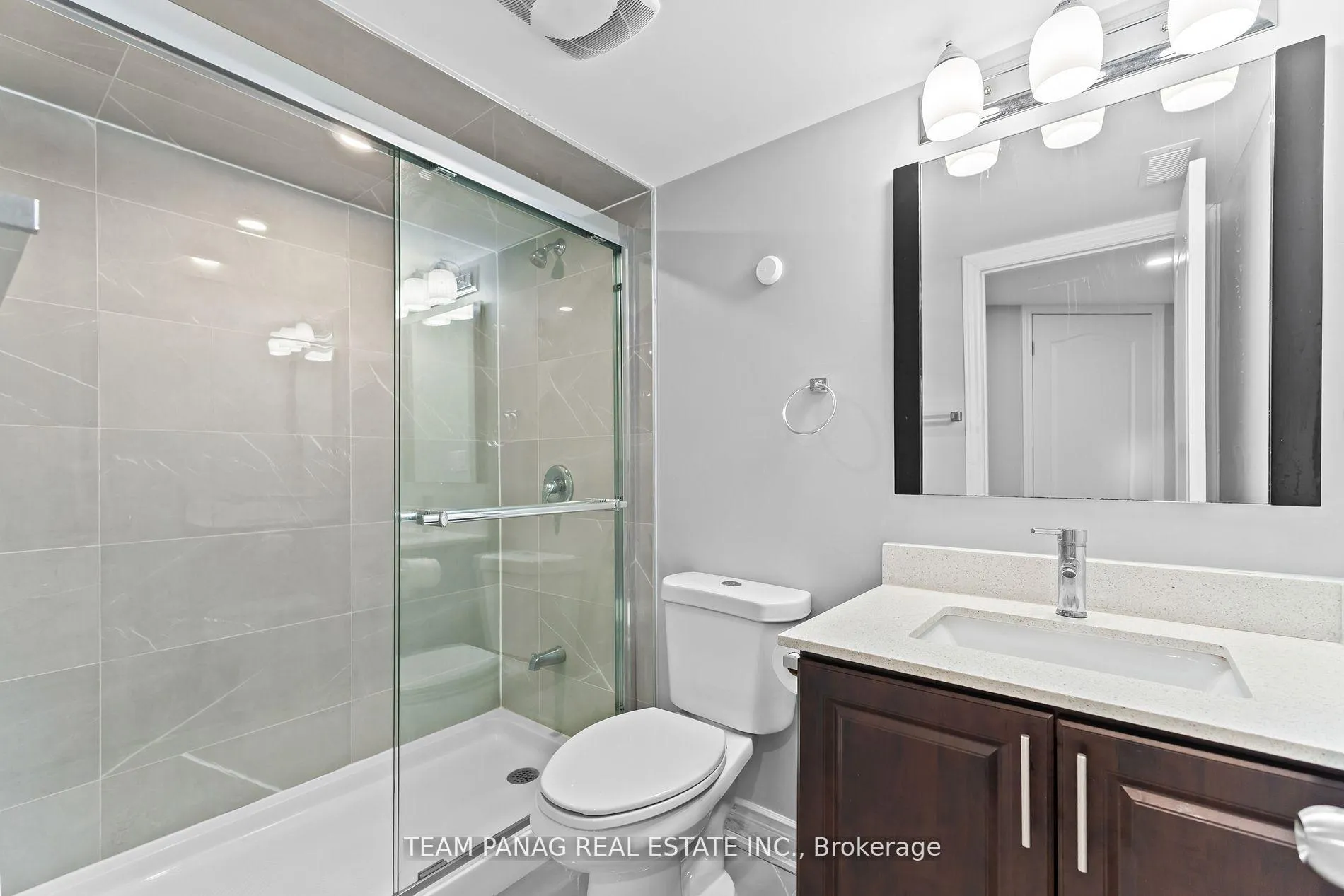 Photo 38 of 22 Cedarsprings Way, Brampton, Sandringham-Wellington — HOMEH