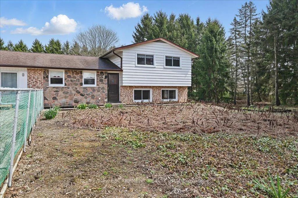Photo 5 of 874 Robinson Road, Haldimand, Dunnville — HOMEH