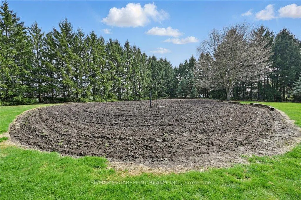 Photo 38 of 874 Robinson Road, Haldimand, Dunnville — HOMEH