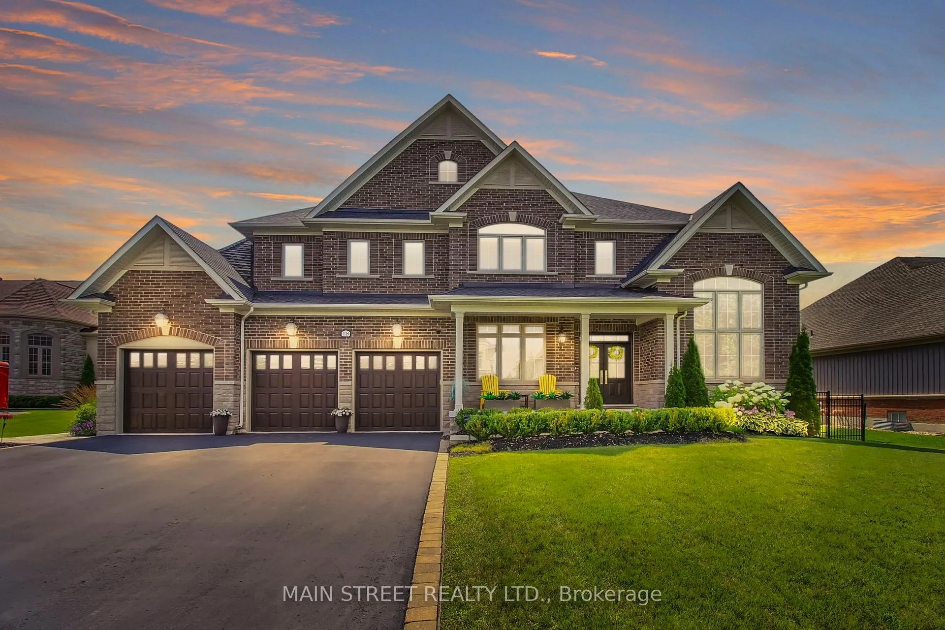 Front of 18 Country Club Crescent