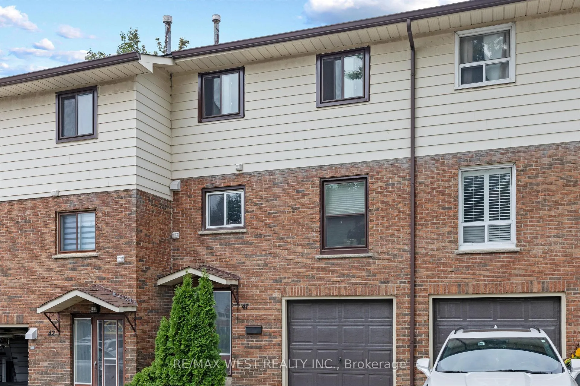 Photo 3 of Unit 41, 88 Rainbow Drive, Vaughan, West Woodbridge — HOMEH