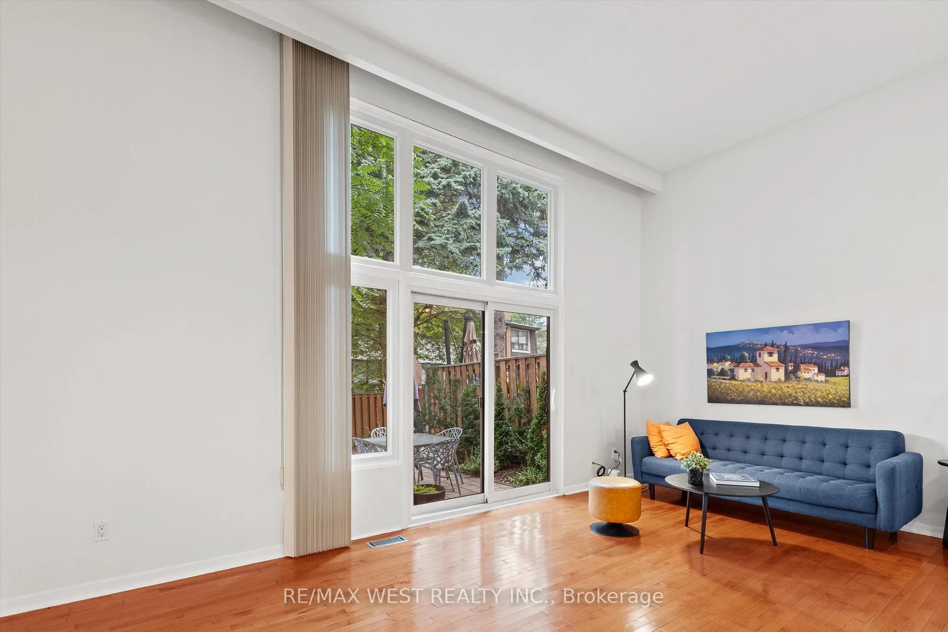 Photo 7 of Unit 41, 88 Rainbow Drive, Vaughan, West Woodbridge — HOMEH