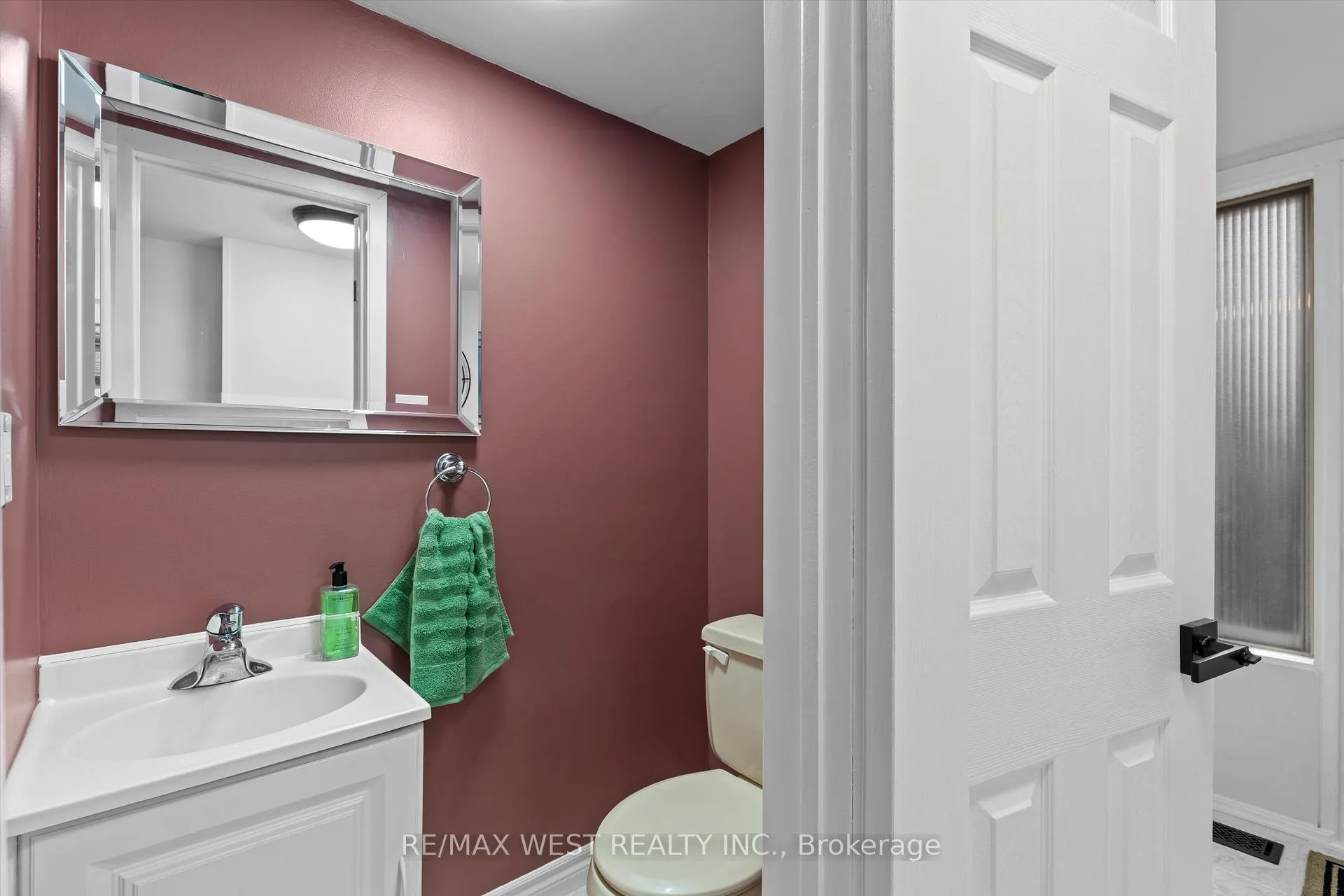 Photo 14 of Unit 41, 88 Rainbow Drive, Vaughan, West Woodbridge — HOMEH
