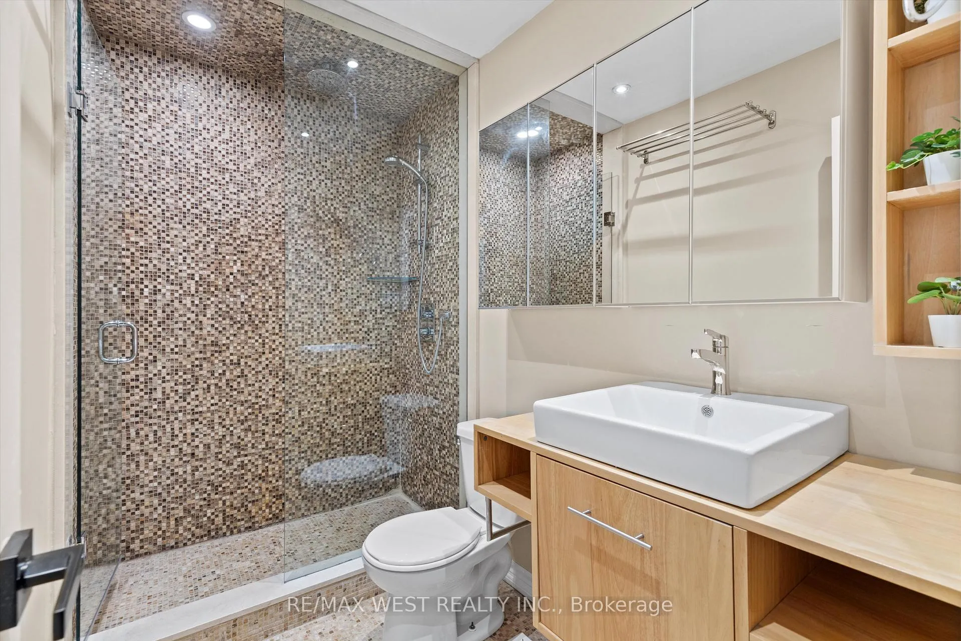 Photo 18 of Unit 41, 88 Rainbow Drive, Vaughan, West Woodbridge — HOMEH