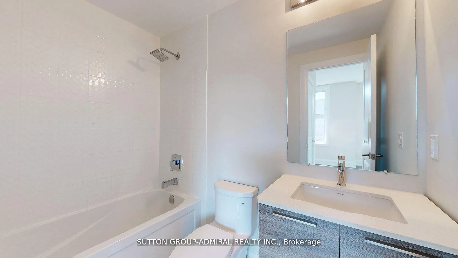 Photo 32 of 247 Smallwood Circle S, Vaughan, Brownridge — HOMEH