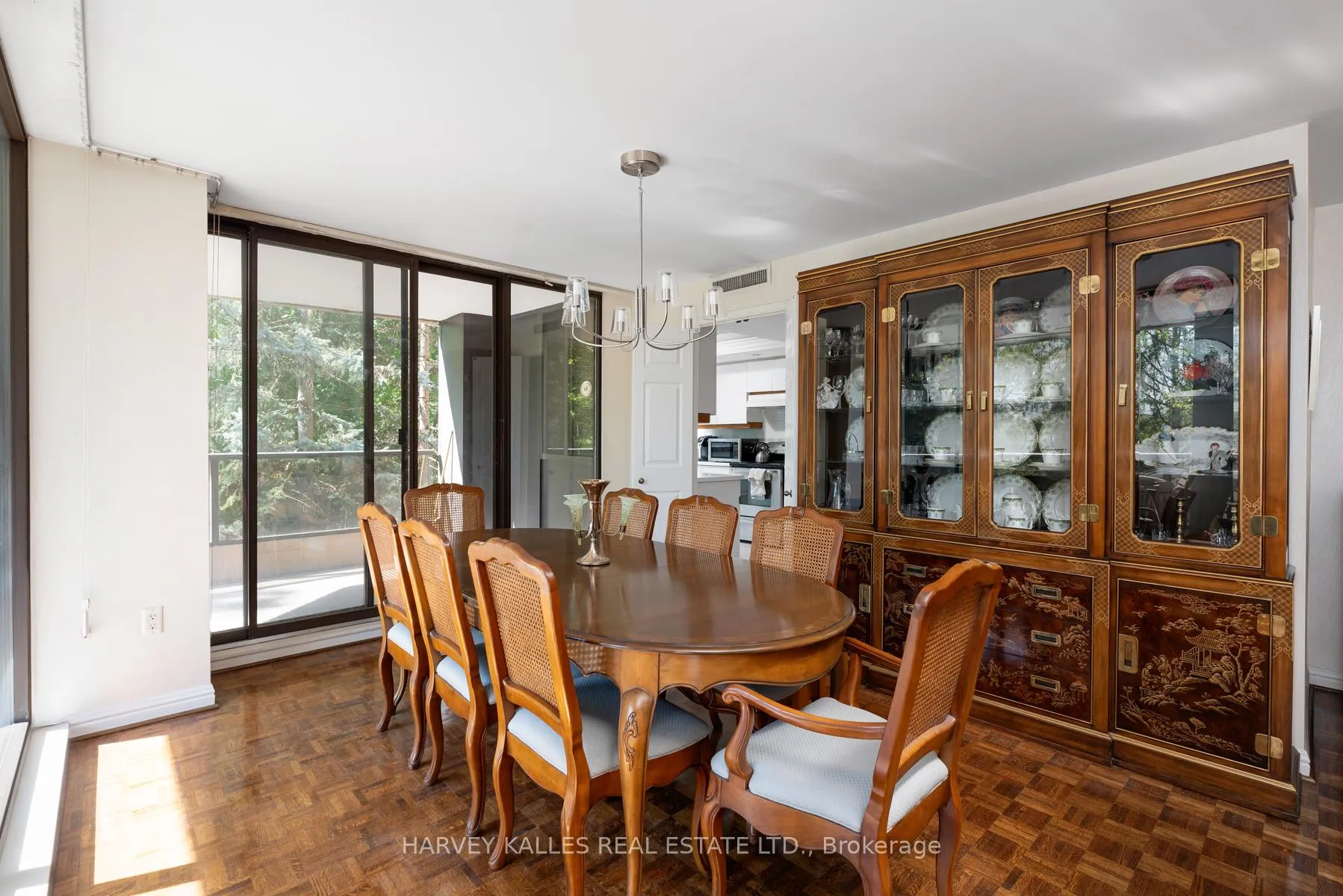Photo 13 of Unit 405, 3900 Yonge Street, Toronto, Bedford Park-Nortown — HOMEH