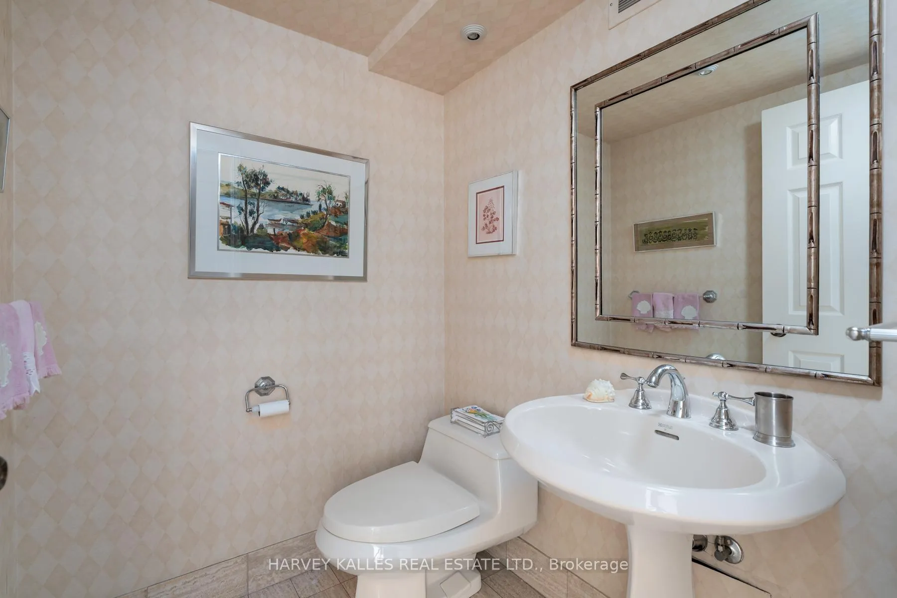 Photo 21 of Unit 405, 3900 Yonge Street, Toronto, Bedford Park-Nortown — HOMEH