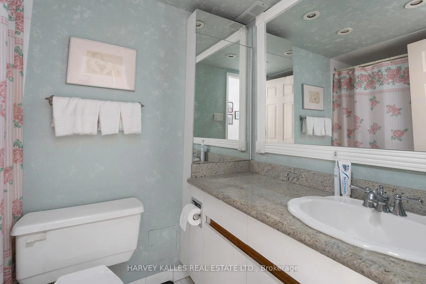 Photo 24 of Unit 405, 3900 Yonge Street, Toronto, Bedford Park-Nortown — HOMEH