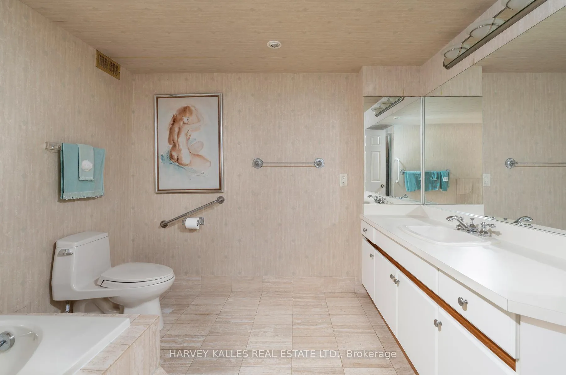 Photo 33 of Unit 405, 3900 Yonge Street, Toronto, Bedford Park-Nortown — HOMEH