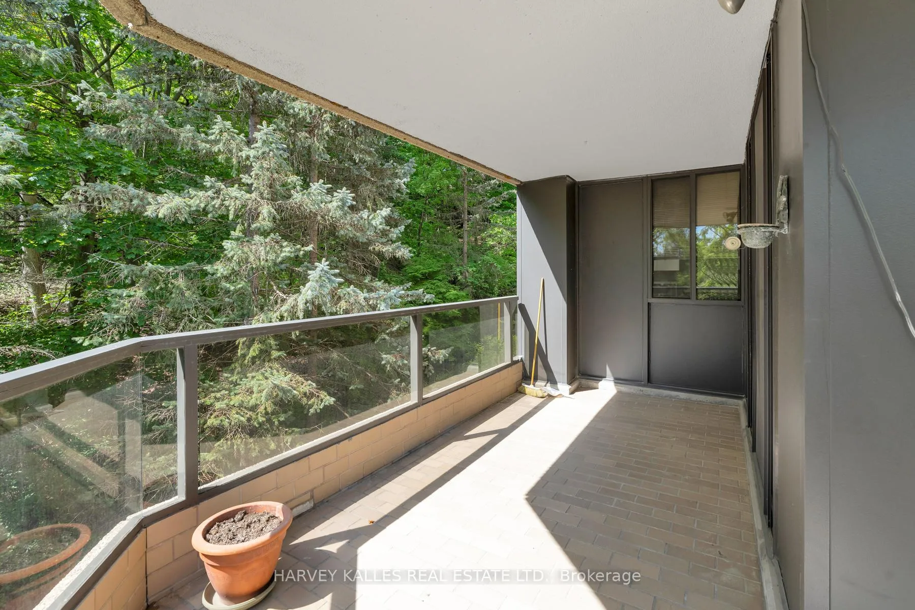 Photo 40 of Unit 405, 3900 Yonge Street, Toronto, Bedford Park-Nortown — HOMEH