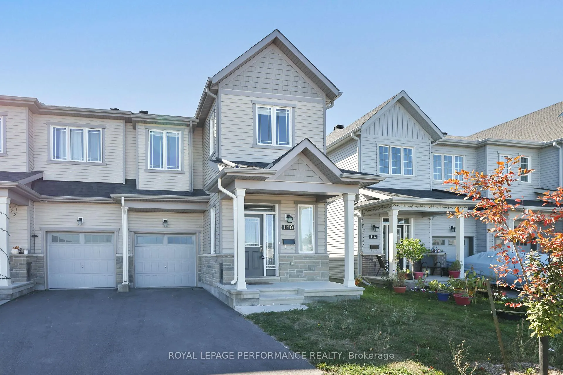 Front of 116 Main Halyard Lane