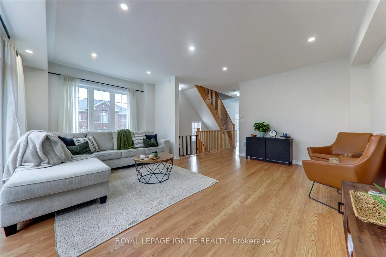 Photo 13 of 8 Kingfisher Way, Whitby, Lynde Creek — HOMEH