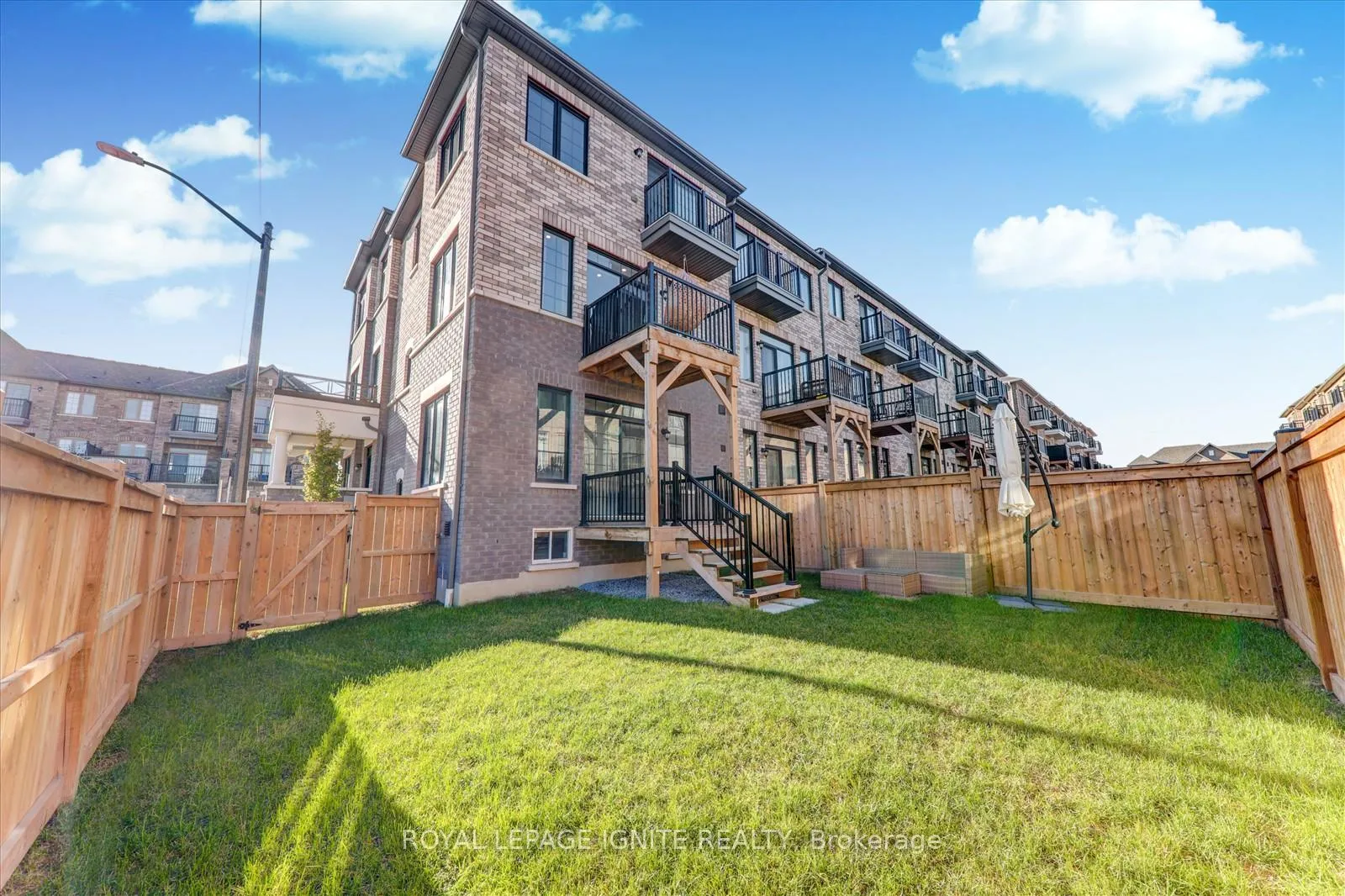 Photo 37 of 8 Kingfisher Way, Whitby, Lynde Creek — HOMEH