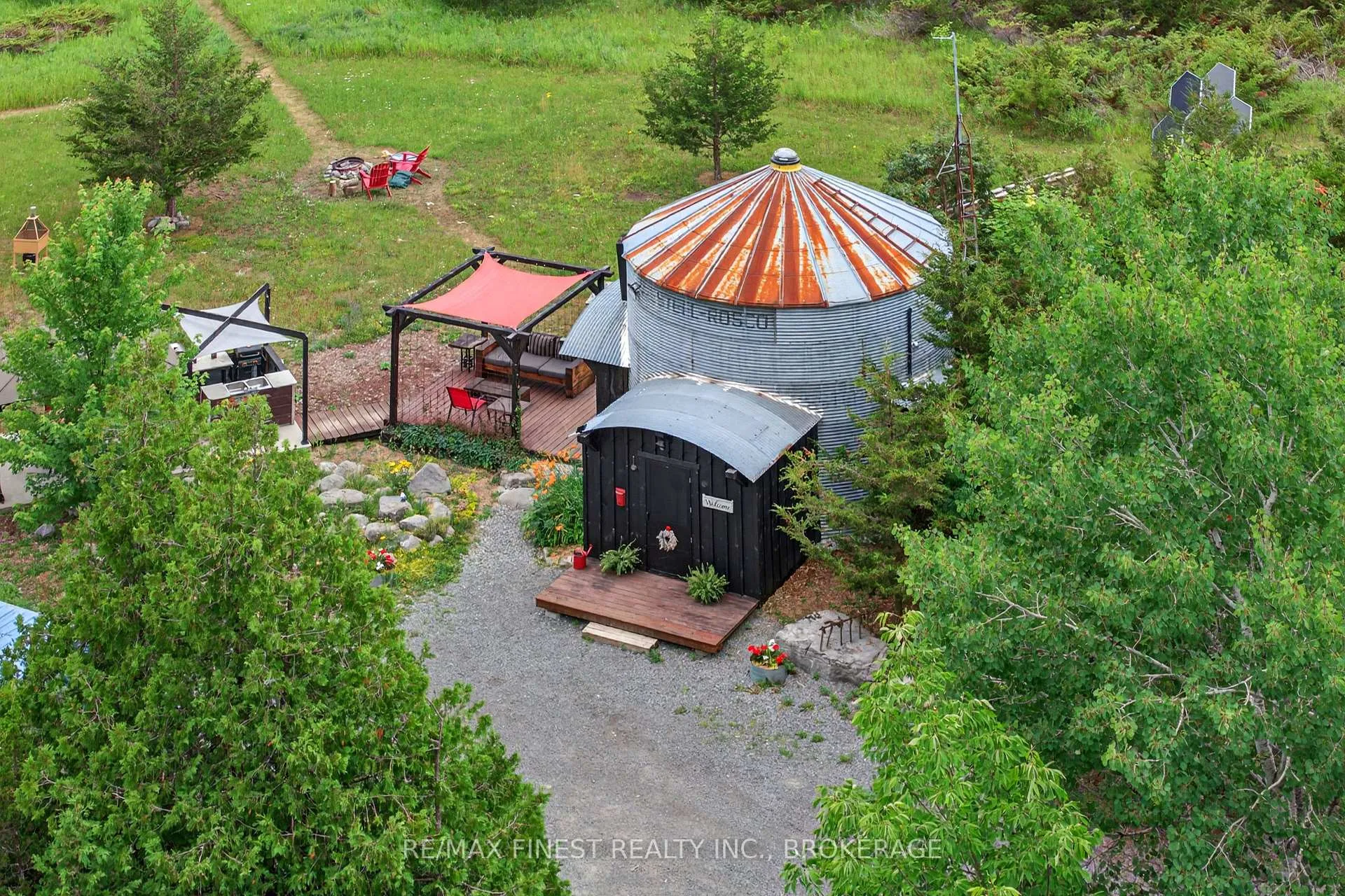 Photo 2 of 922 Lime Lake Road, Greater Napanee — HOMEH