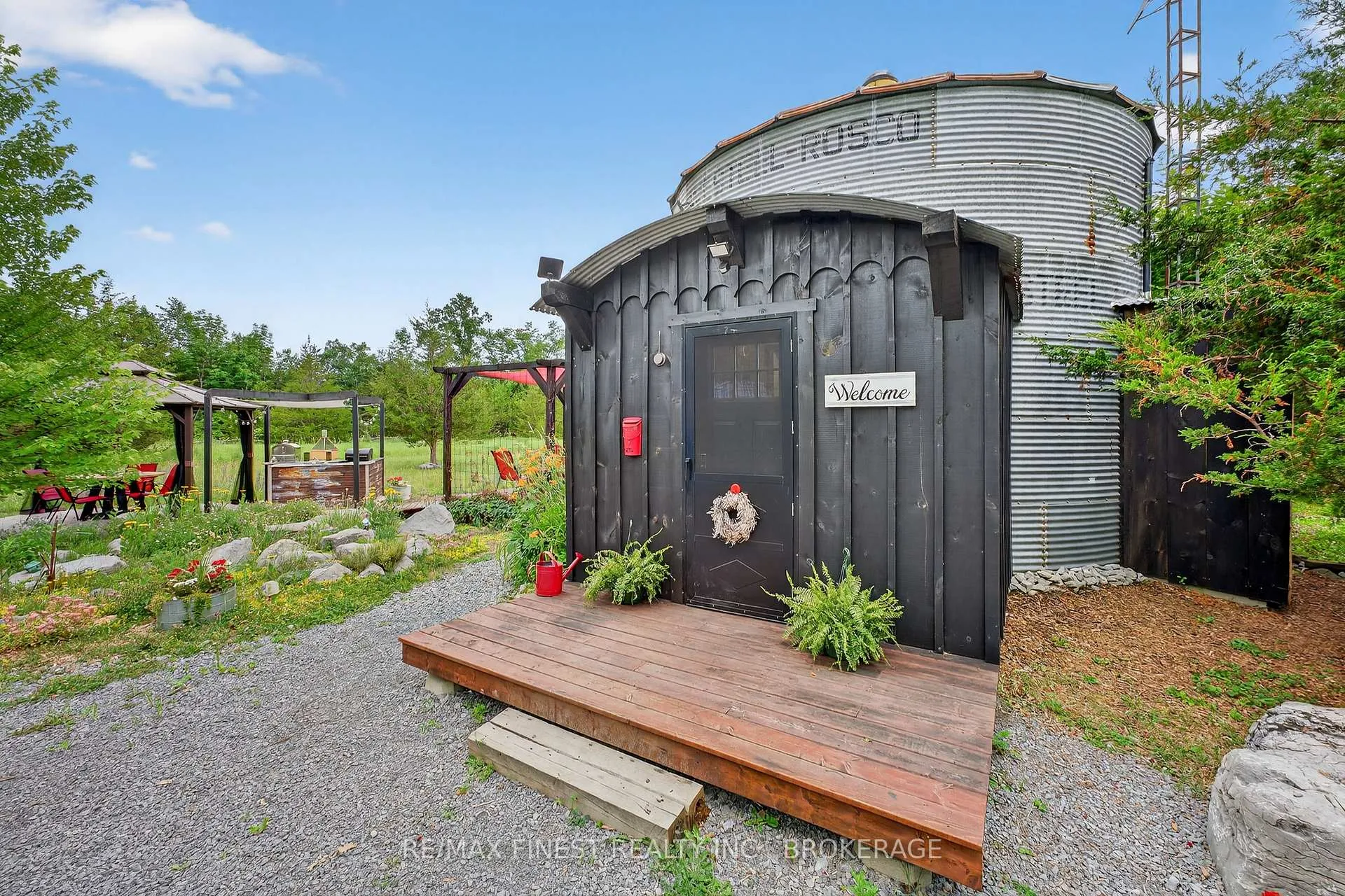 Photo 3 of 922 Lime Lake Road, Greater Napanee — HOMEH