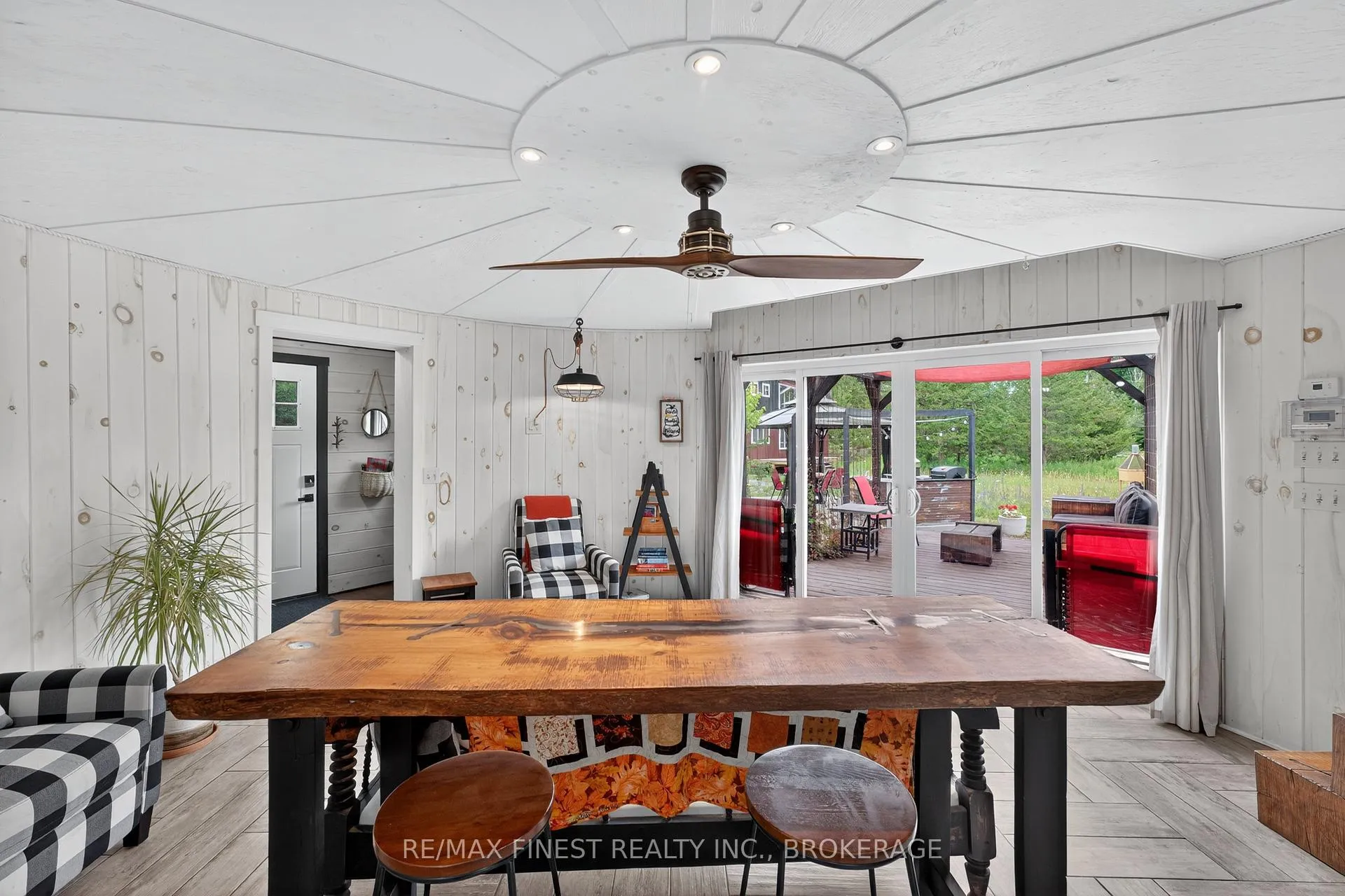 Photo 8 of 922 Lime Lake Road, Greater Napanee — HOMEH